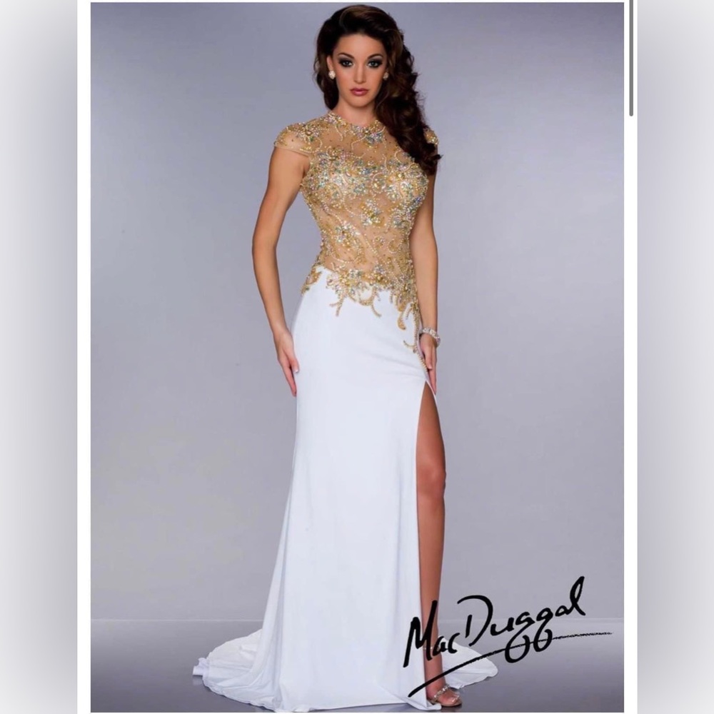 Mac Duggal sz 4. National winning gown.